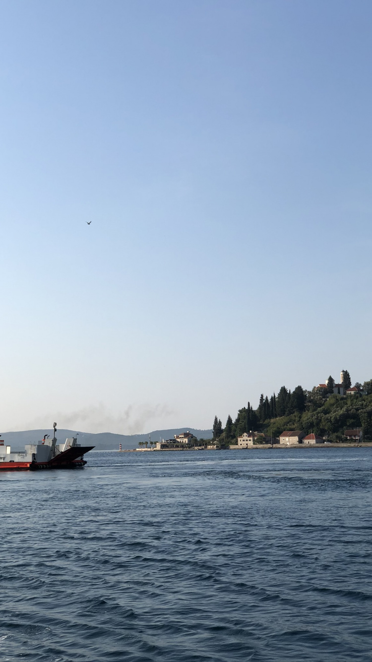 Обои водный путь, вода, судно, лодка, Банк в разрешении 750x1334