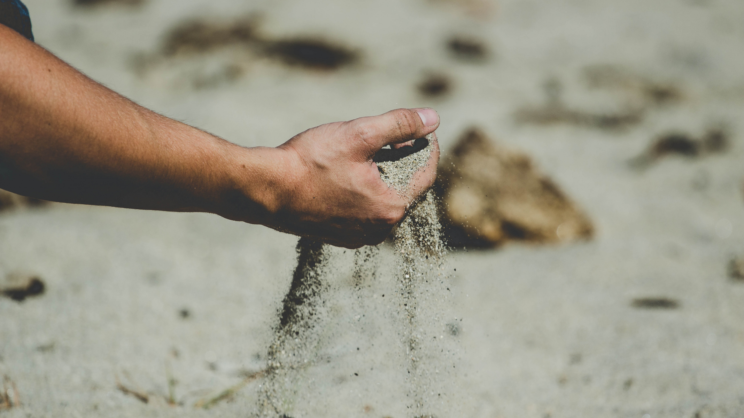 Обои песок, почва, геология, отпуск, рок в разрешении 2560x1440