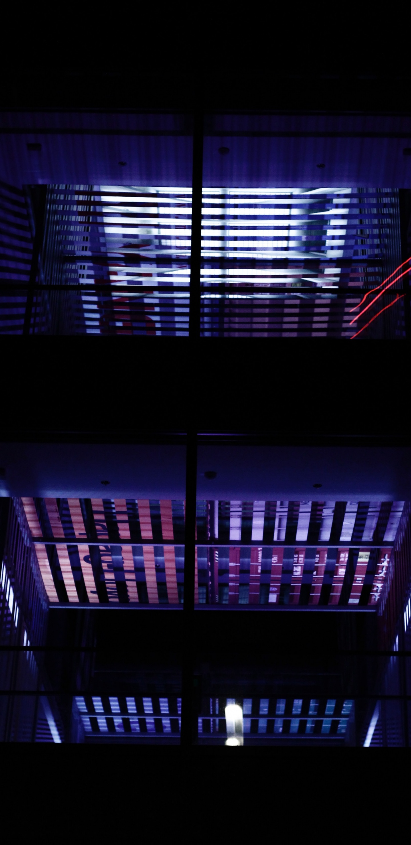 Обои архитектура, синий, свет, пурпур, освещение в разрешении 1440x2960