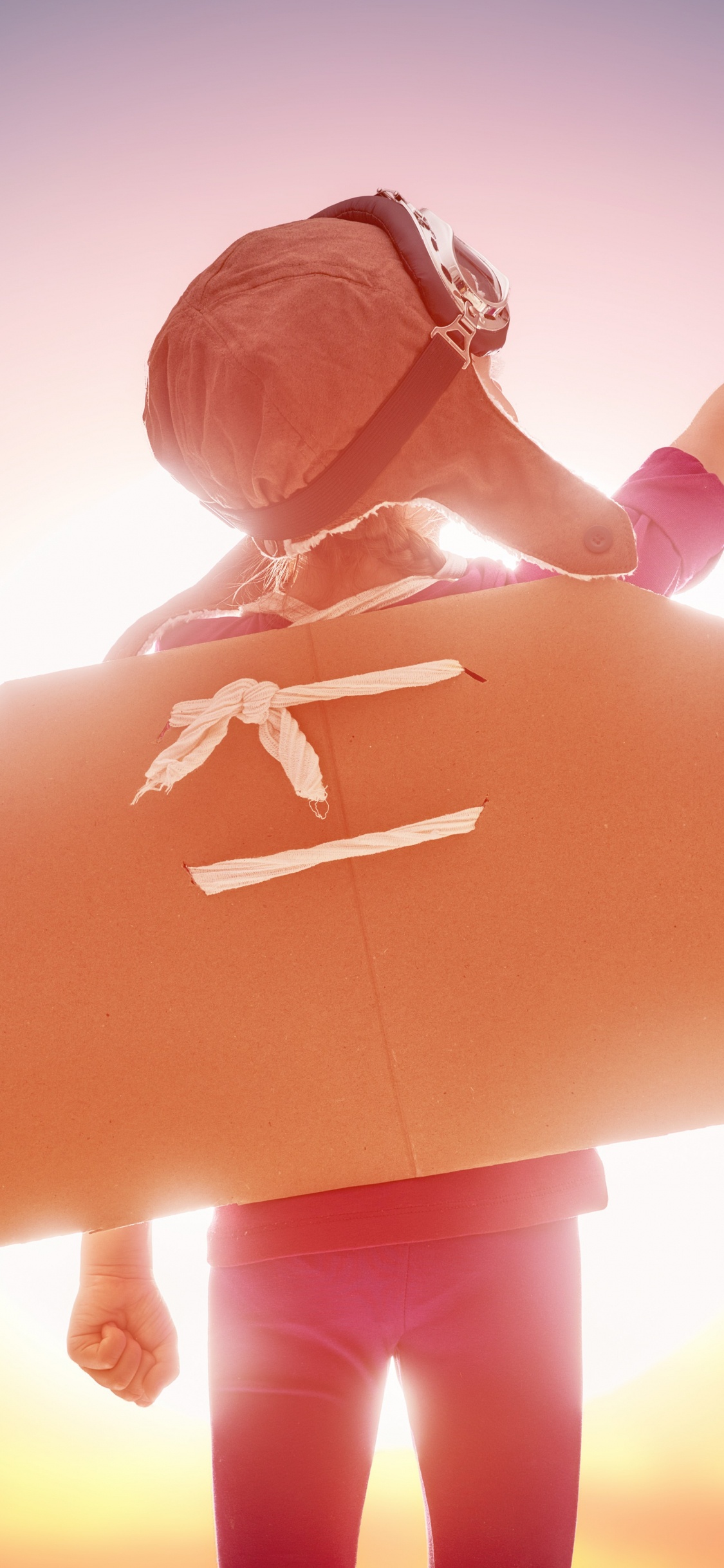 Обои свет, розовый, солнечный свет, иллюстрация, палец в разрешении 1125x2436