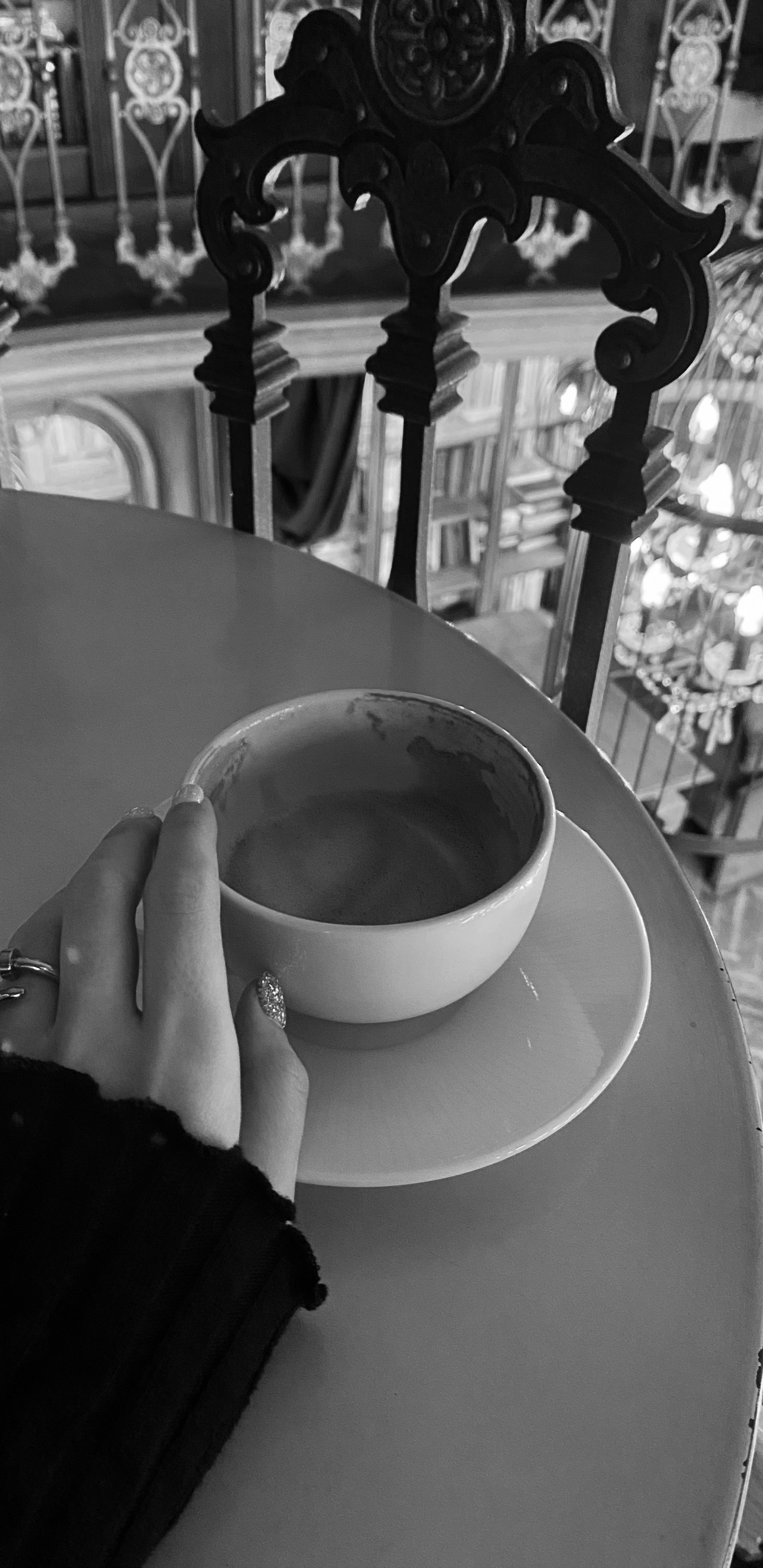 Обои черный и белый, кофейная чашка, serveware, чашка, посуда в разрешении 1440x2960