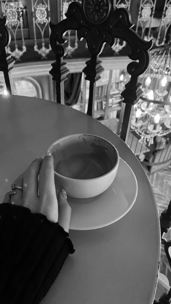 Обои черный и белый, кофейная чашка, serveware, чашка, посуда в разрешении 720x1280