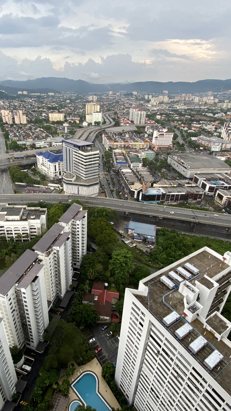 Обои городской район, город, соседство, жилой район, городской дизайн в разрешении 750x1334