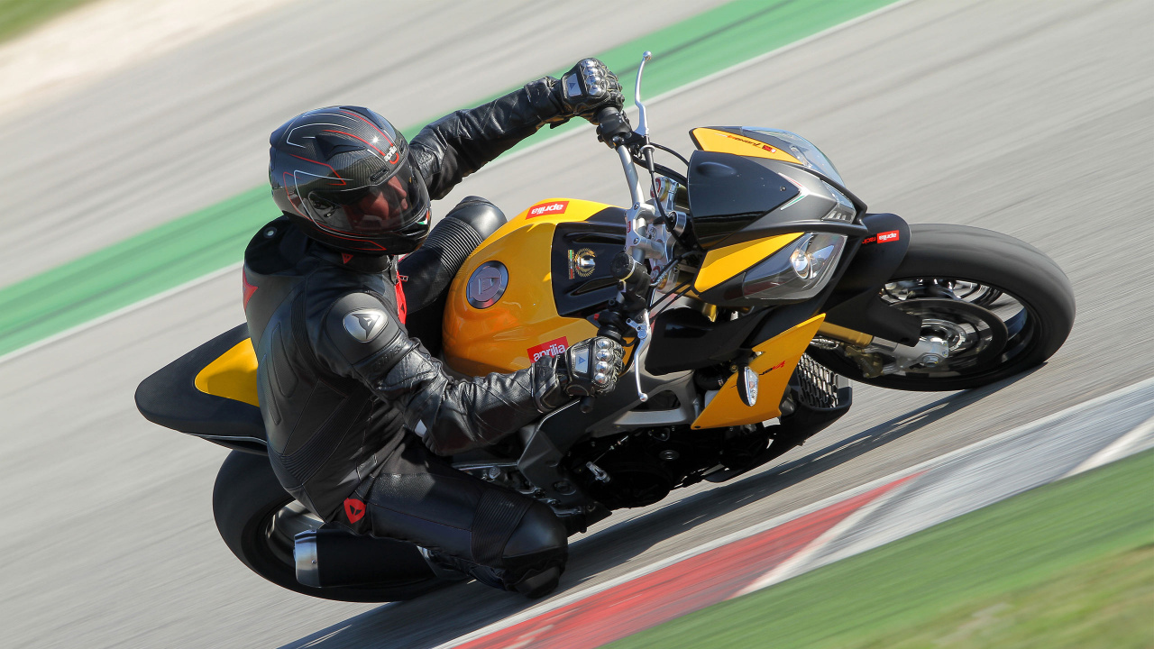 Обои супербайк, авто, aprilia tuono, мотоцикл, априлия в разрешении 1280x720