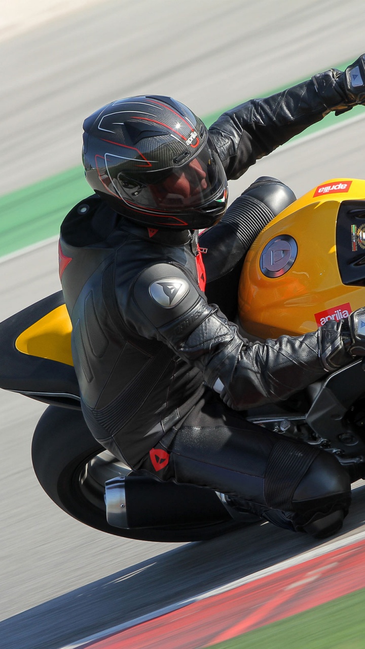 Обои супербайк, авто, aprilia tuono, мотоцикл, априлия в разрешении 720x1280