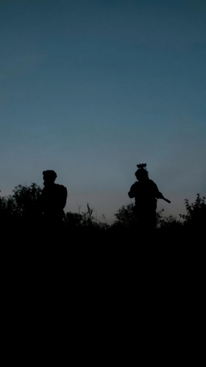 Обои облако, Люди в природе, жест, солдат, пехотинцы в разрешении 720x1280