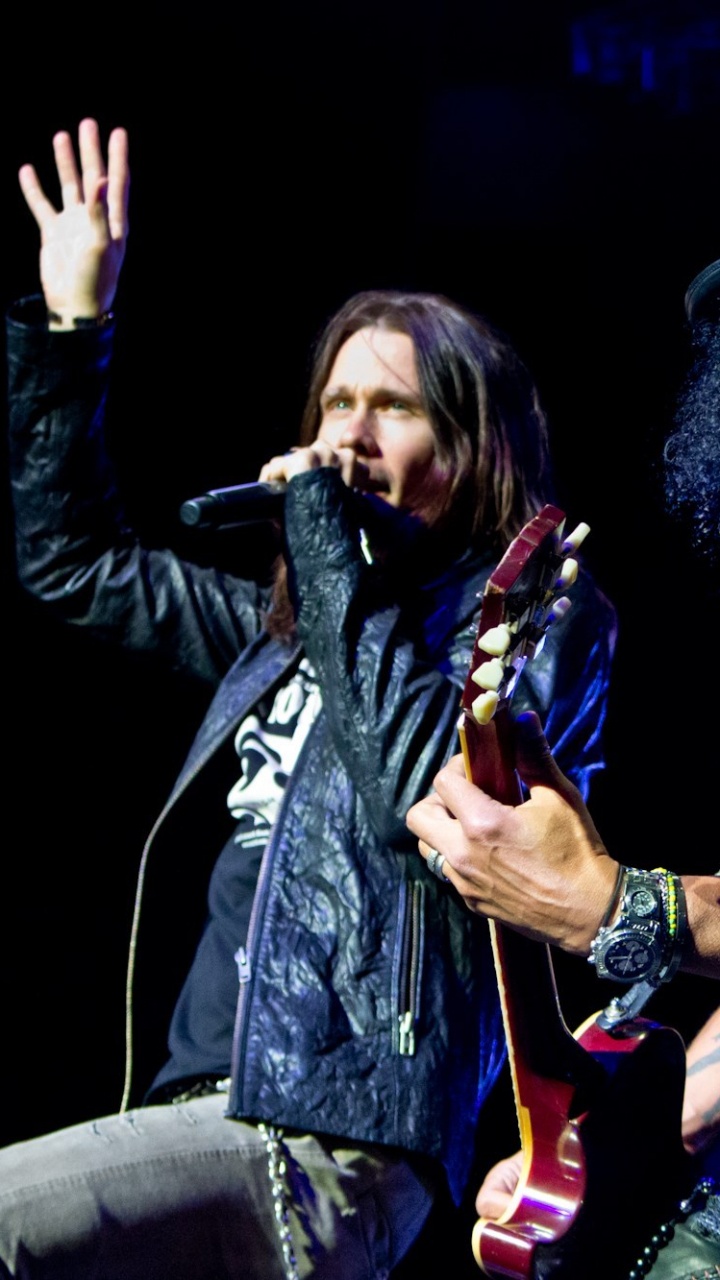 Обои Майлз Кеннеди, Мир в огне, Представление, музыкальный исполнитель, театральное искусство в разрешении 720x1280