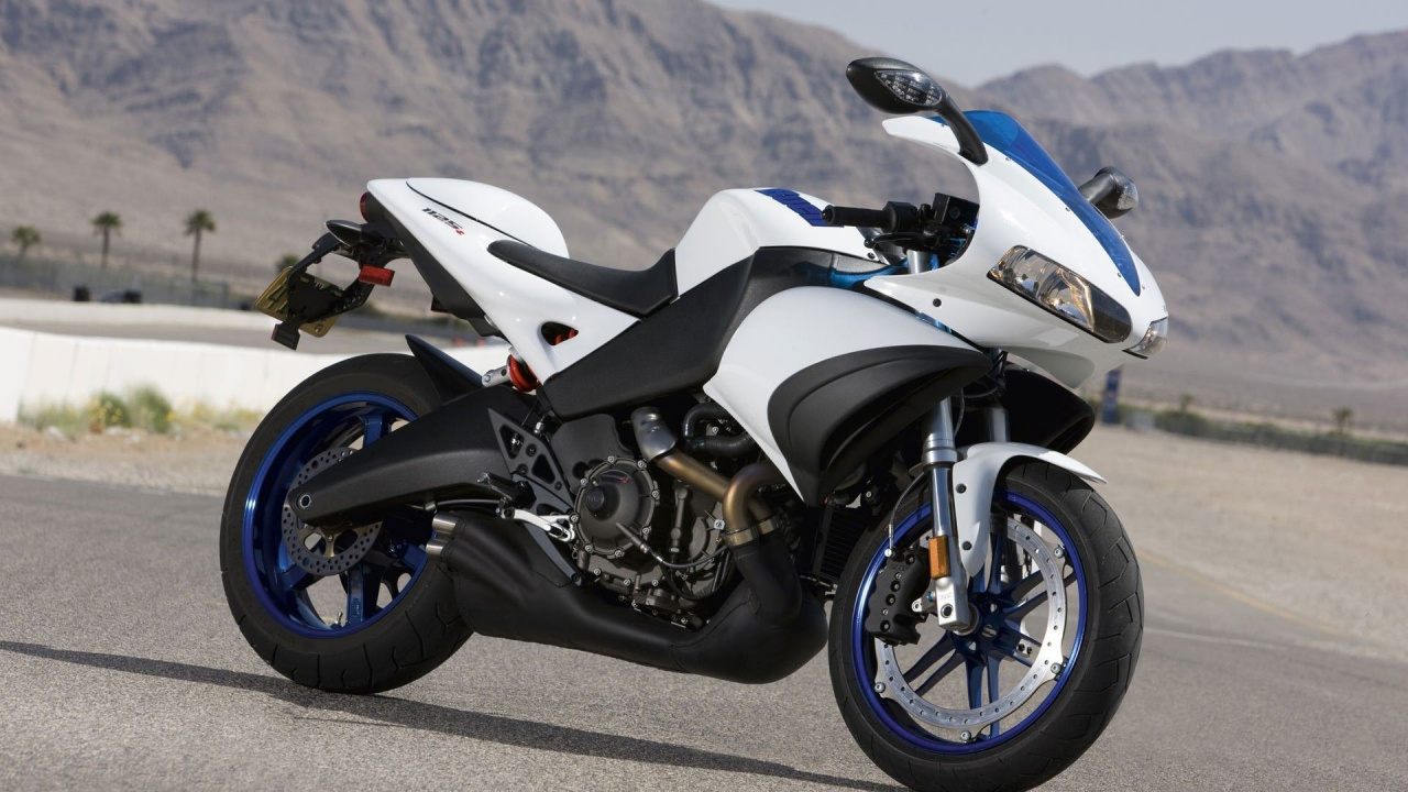 Обои buell motorcycle company, мотоцикл, спортивный мотоцикл, Обтекатель мотоцикла, обод в разрешении 1280x720