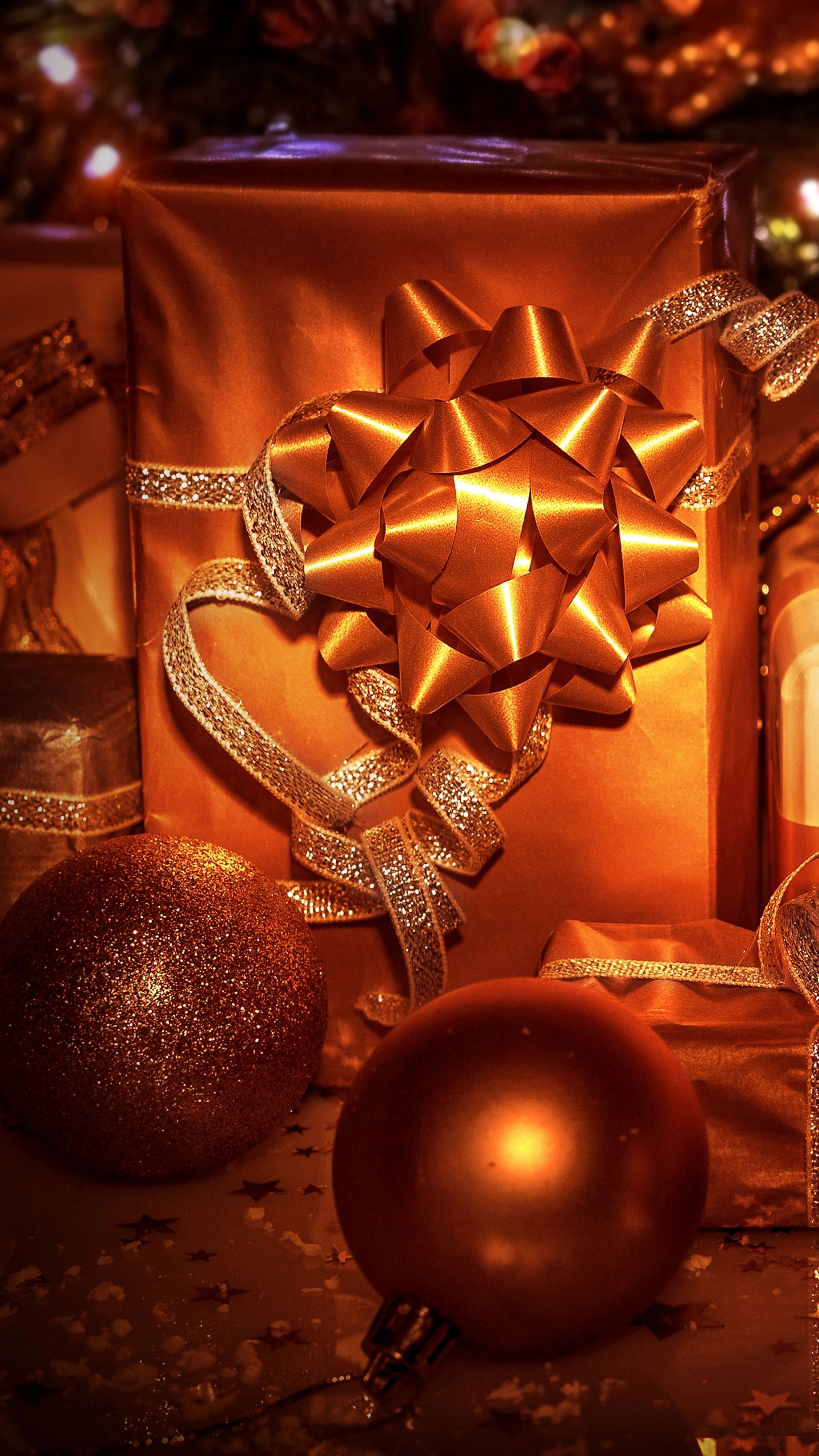 Обои Рождественский день, рождественский орнамент, елка, Новый год, Рождественские украшения в разрешении 1440x2560