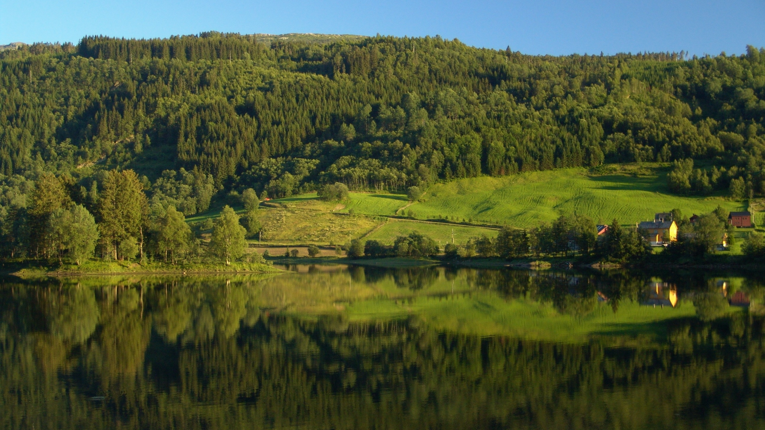 Обои озеро, Норвегия, отражение, природа, вода в разрешении 2560x1440