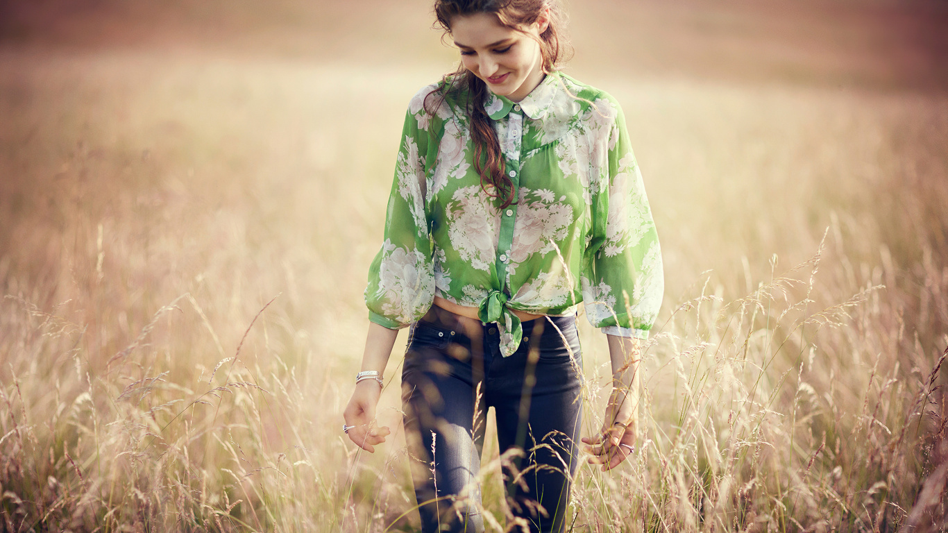 Обои птичьи крылья спотифай, птичка, огонь внутри, не об ангелах, спотифай в разрешении 1366x768