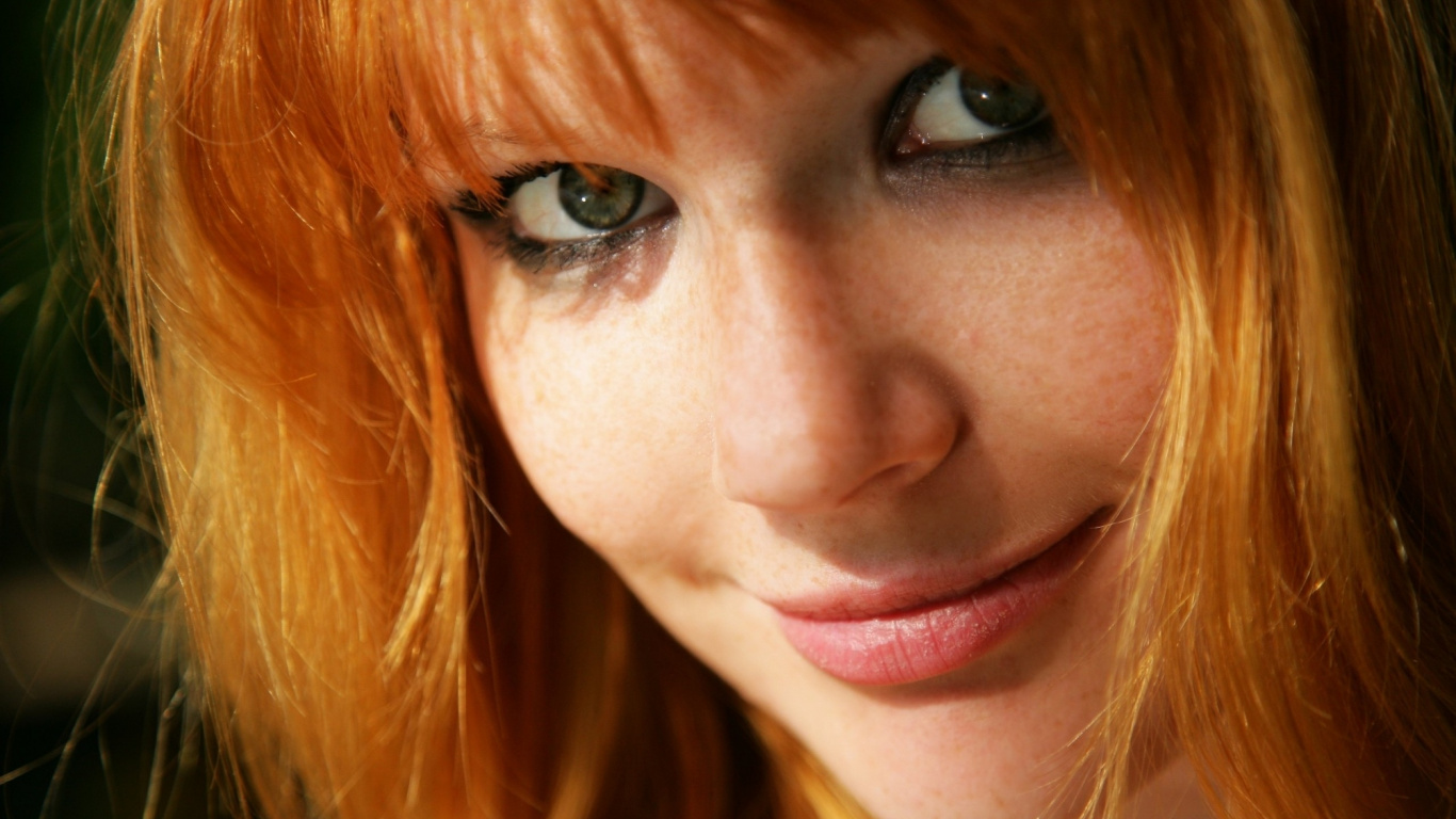 Обои рыжие волосы, веснушка, бровь, щека, нос в разрешении 1366x768