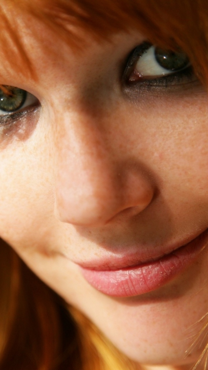 Обои рыжие волосы, веснушка, бровь, щека, нос в разрешении 720x1280