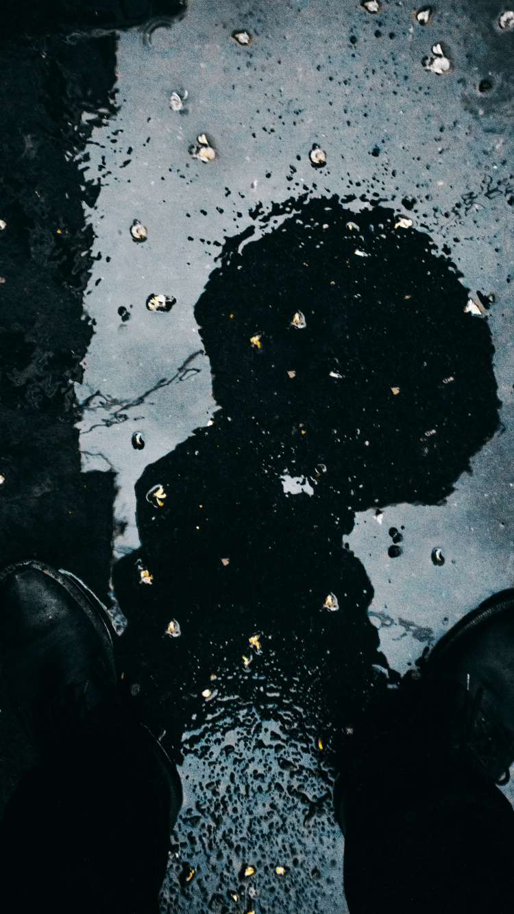 Обои космос, тень, иллюстрация, темнота, дождь в разрешении 750x1334