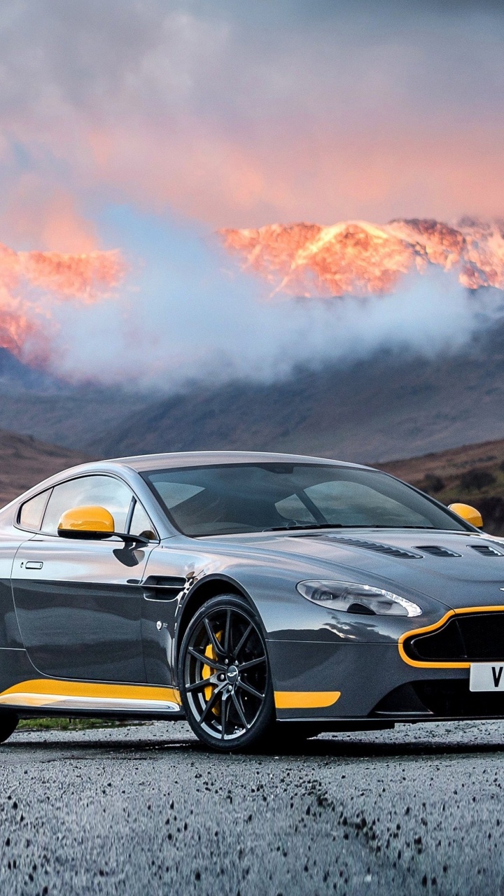 Обои Астон Мартин, спорткар, авто, aston martin vantage, спортивный автомобиль в разрешении 720x1280