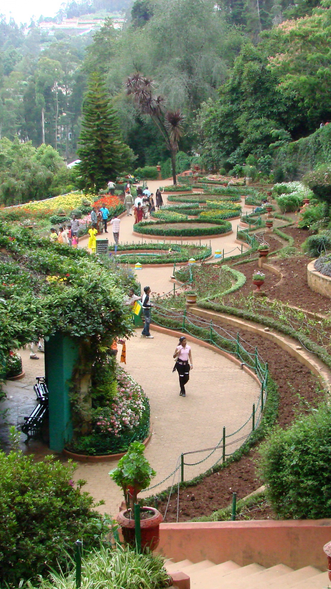 Обои горная станция, Ботанический сад, путешествие, сад, растительность в разрешении 1080x1920