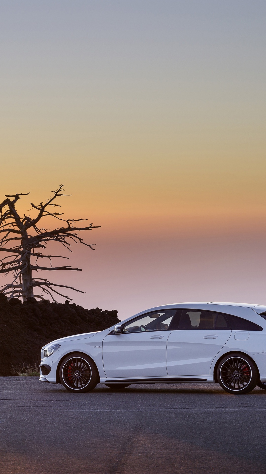 Обои авто, компактный автомобиль, КЛК 45, семейный автомобиль, закат в разрешении 1080x1920