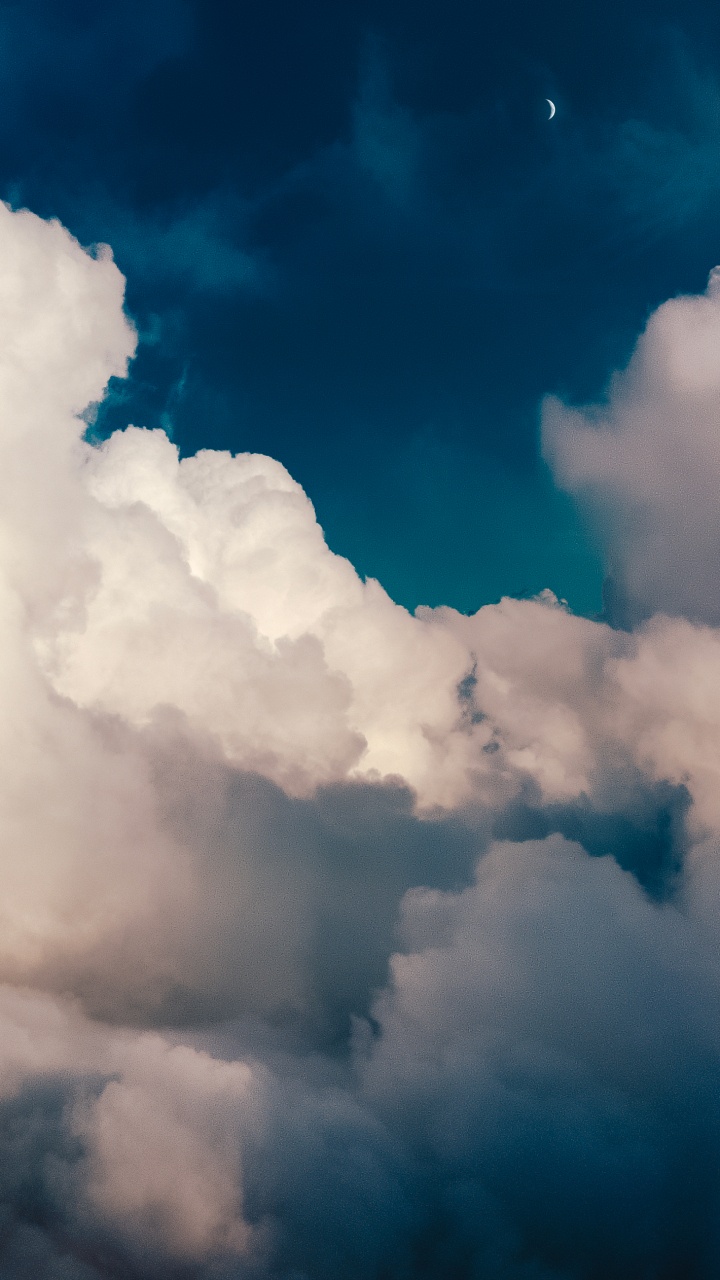 Обои облако, атмосфера, дневное время, лазурный, кучевое облако в разрешении 720x1280