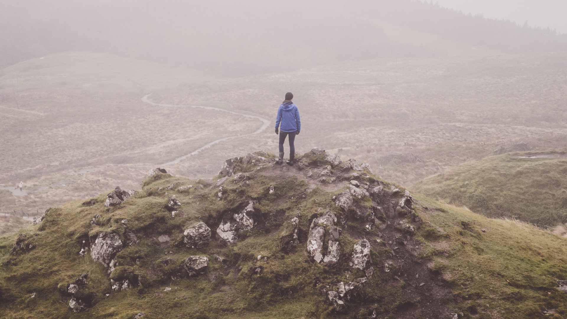 Обои нагорье, холм, гора, Displate, организация в разрешении 1920x1080