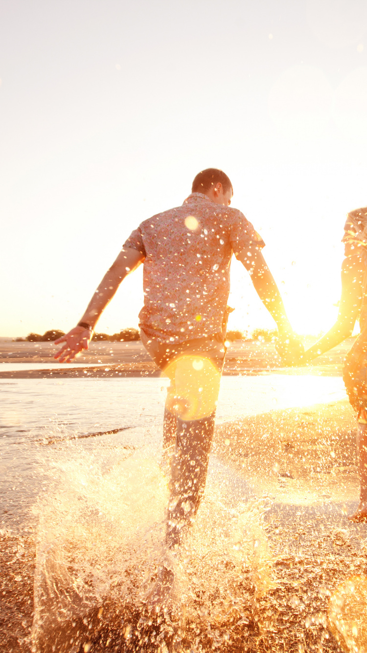Обои вода, забава, солнечный свет, лето, утро в разрешении 750x1334