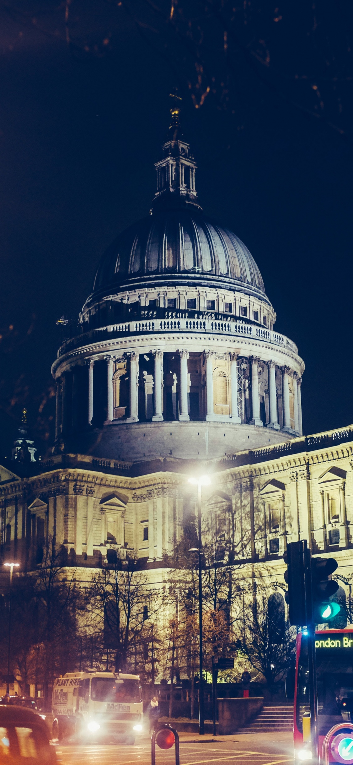 Обои Собор Святого Павла, ориентир, ночь, архитектура, метрополия в разрешении 1125x2436