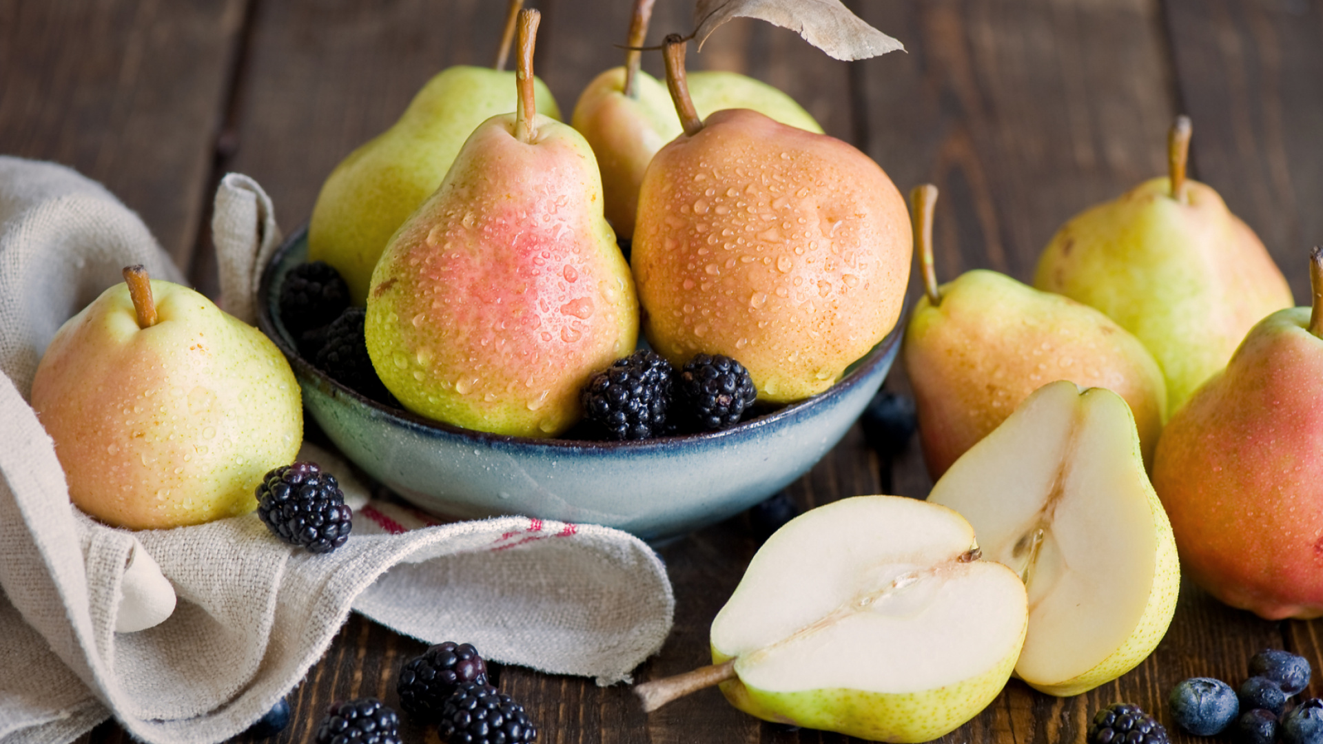 Обои фрукты, ягоды, груша, пища, природные продукты в разрешении 1920x1080