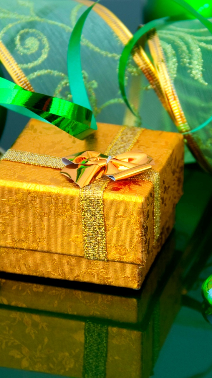 Обои Рождественский день, зеленый, подарок, Рождество в разрешении 720x1280