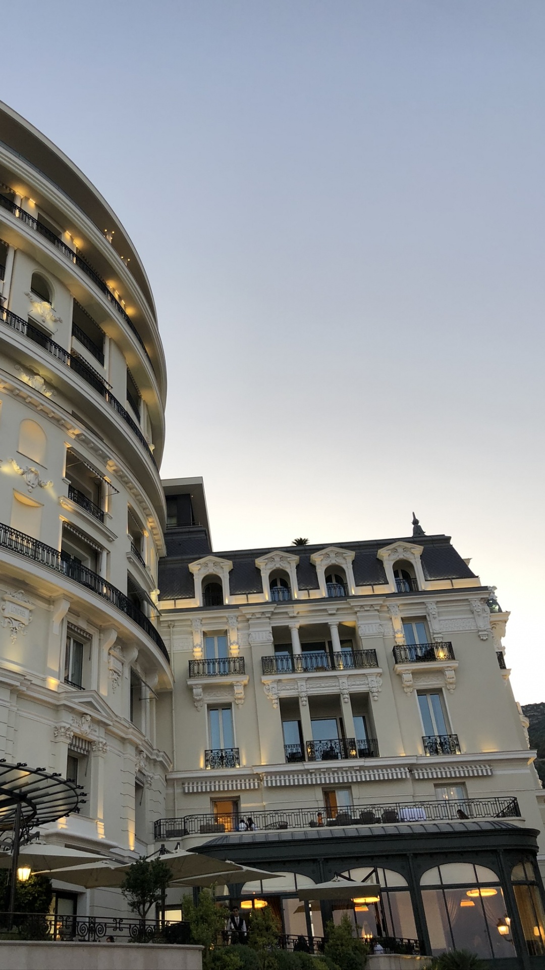 Обои ориентир, окно, кондоминиум, фасад, смешанное использование в разрешении 1080x1920