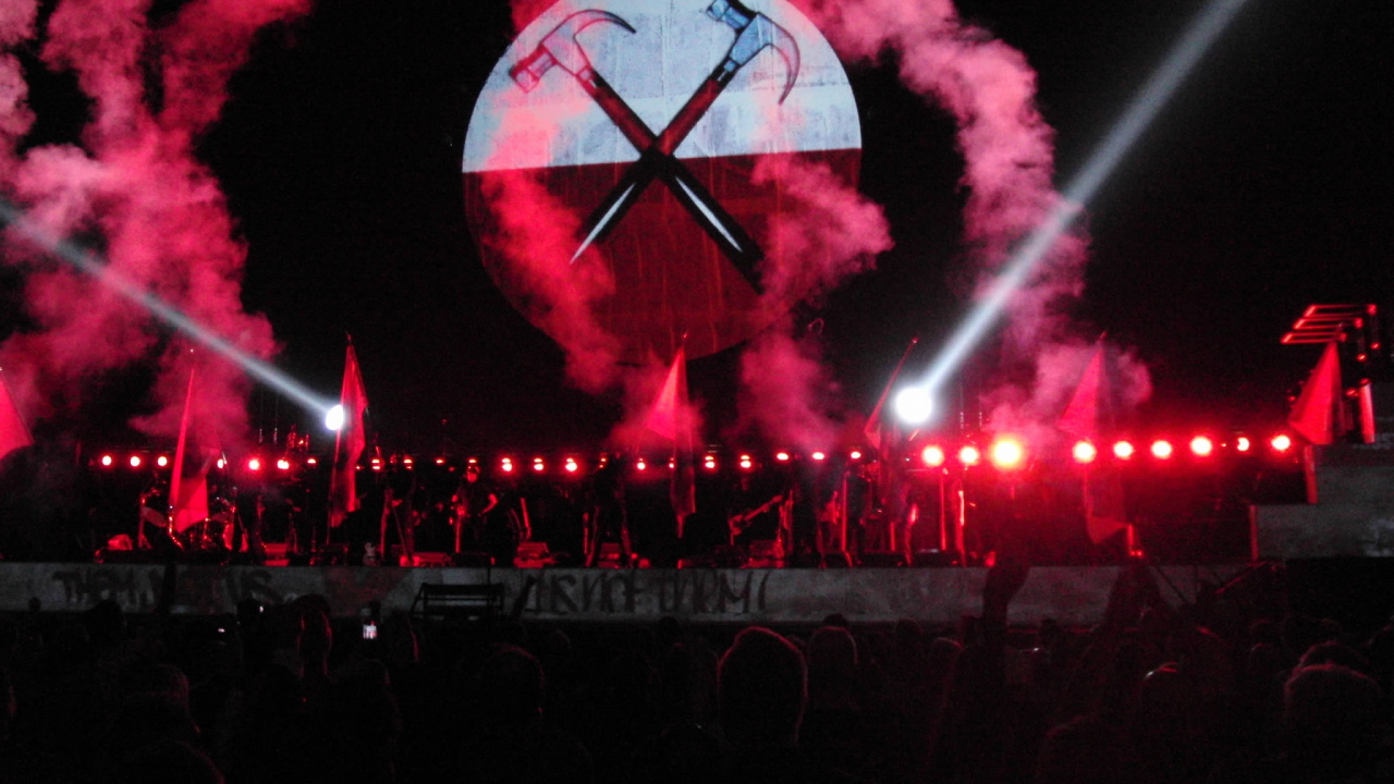 Обои концерт, Pink Floyd, развлечение, темнота, событие в разрешении 1280x720