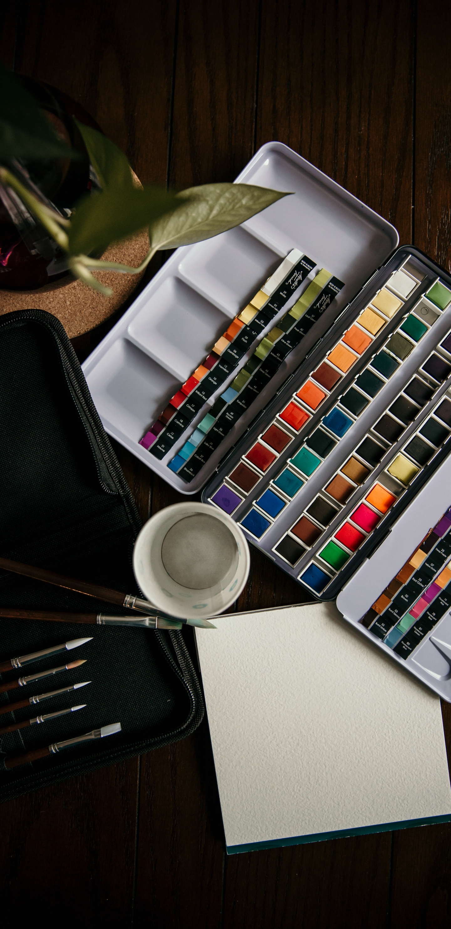 Обои акварельная живопись, живопись, артист, рисование, арт в разрешении 1440x2960