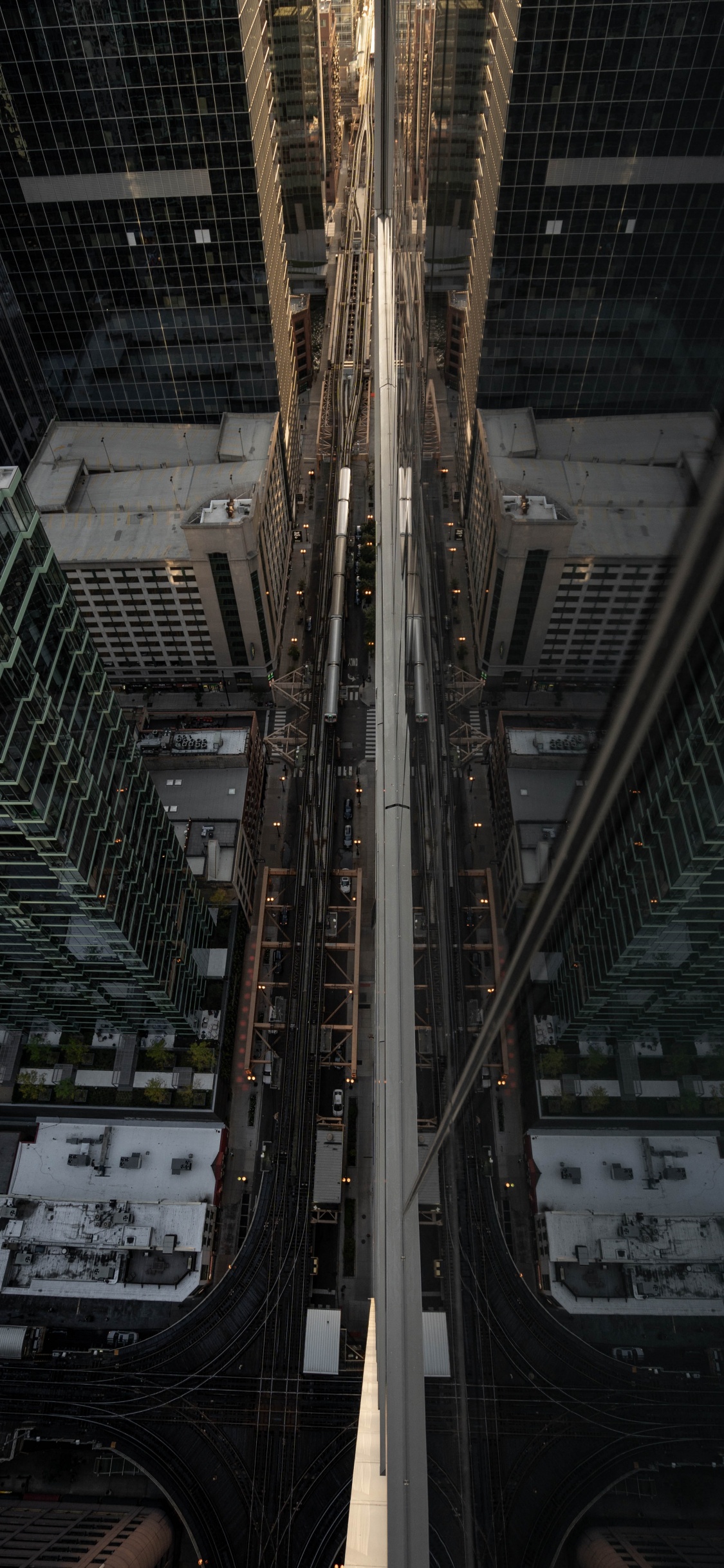 Обои архитектура, здание, городской район, город, метрополия в разрешении 1125x2436