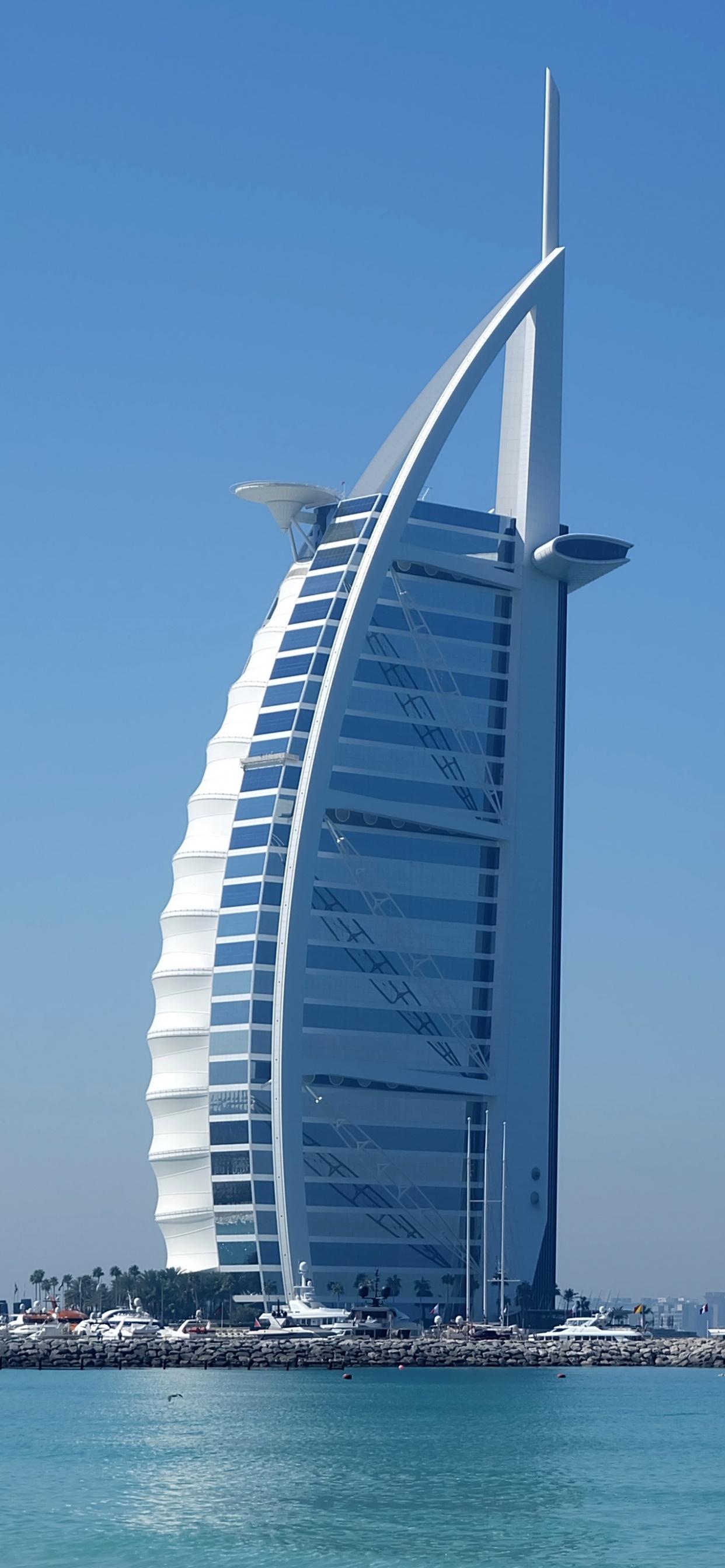 Обои Бурдж Аль араб, Бурдж Халифа, небоскреб, дневное время, вышка в разрешении 1242x2688