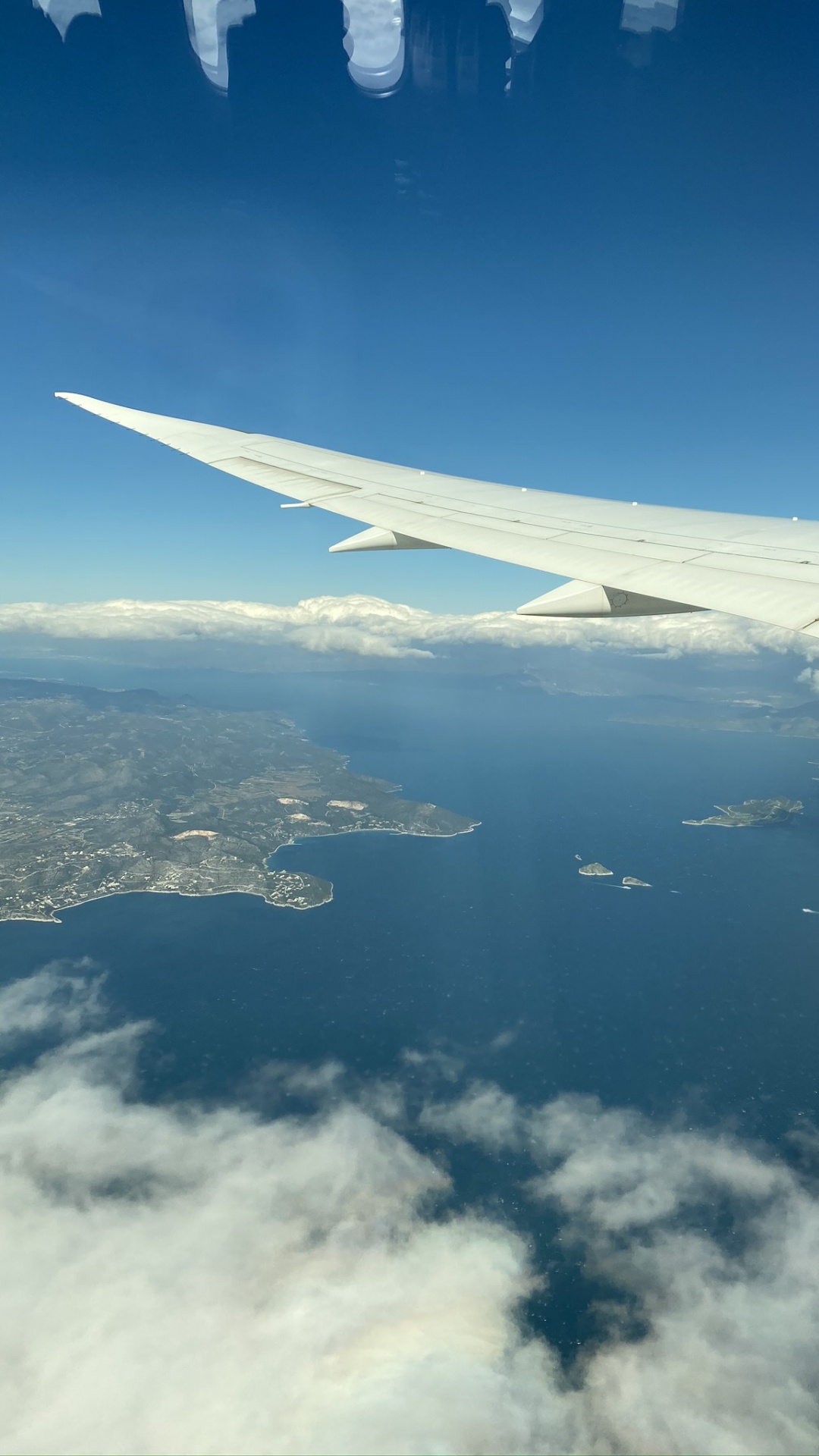 Обои самолет, самолеты, атмосфера, воздушное путешествие, авиация в разрешении 1080x1920