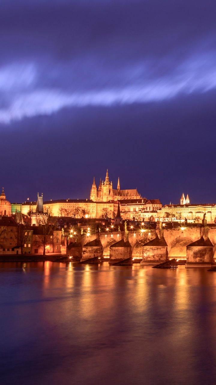 Обои Прага, ночь, ориентир, реки, мост в разрешении 720x1280