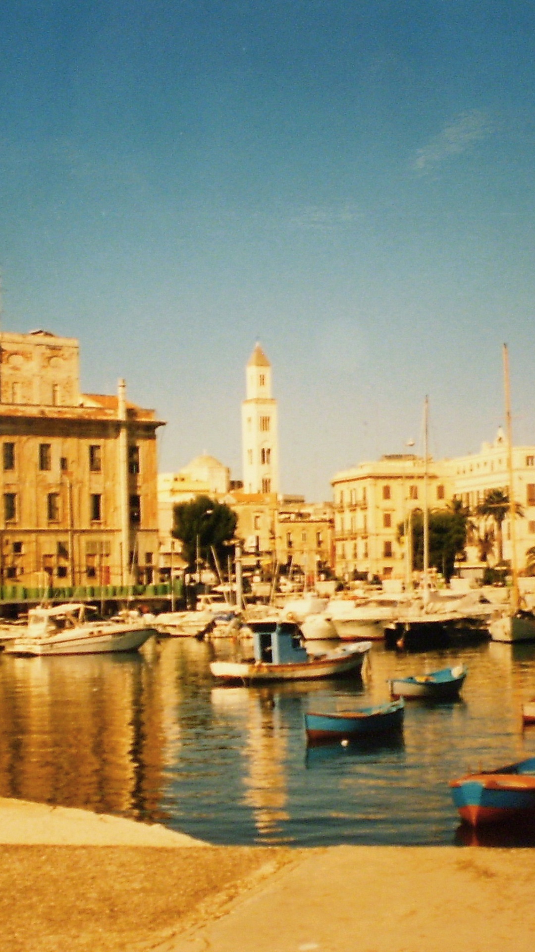 Обои водный путь, гавань, городок, канал, город в разрешении 1080x1920