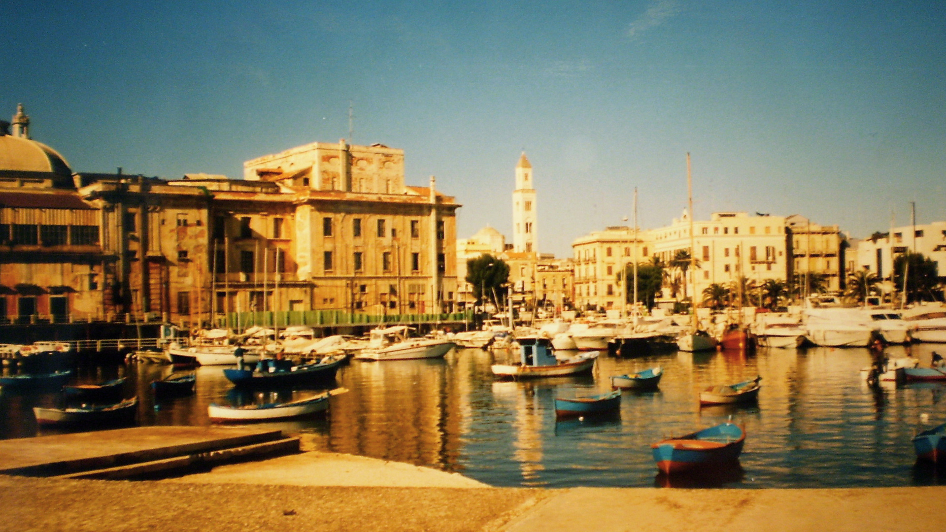 Обои водный путь, гавань, городок, канал, город в разрешении 1920x1080