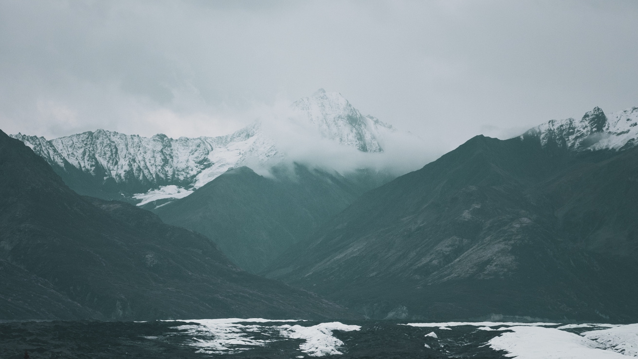 Обои горный хребет, озеро, пейзажи гор, горная станция, Упал в разрешении 1280x720