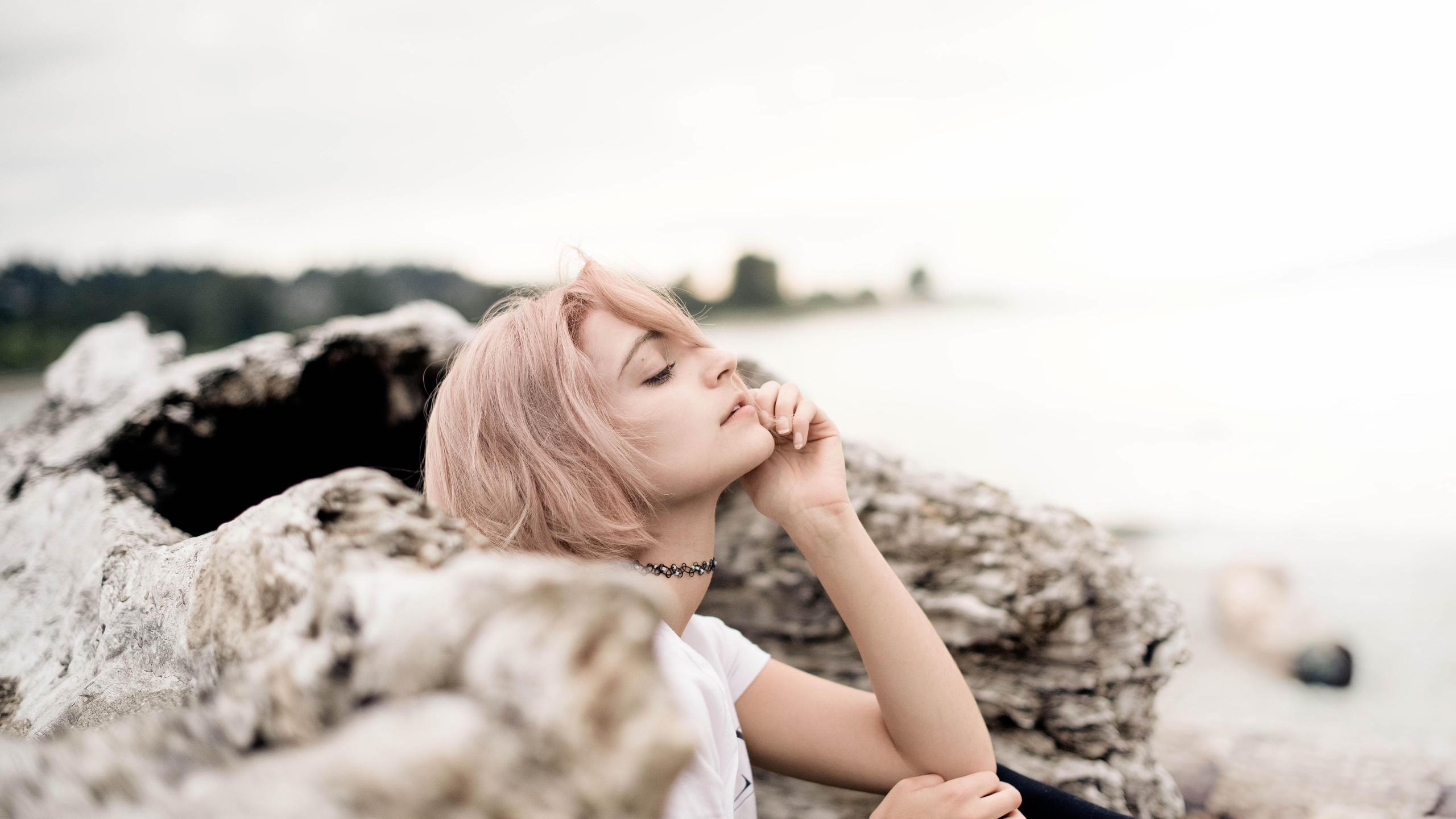 Обои Люди в природе, красота, кожа, глаз, сидящий в разрешении 2560x1440