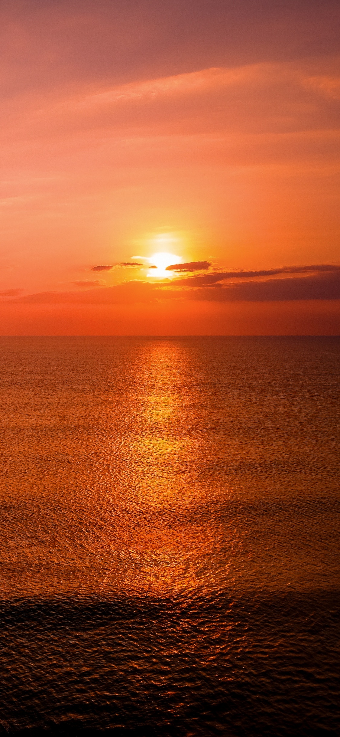 Обои море, закат, горизонт, восход солнца, вечер в разрешении 1125x2436