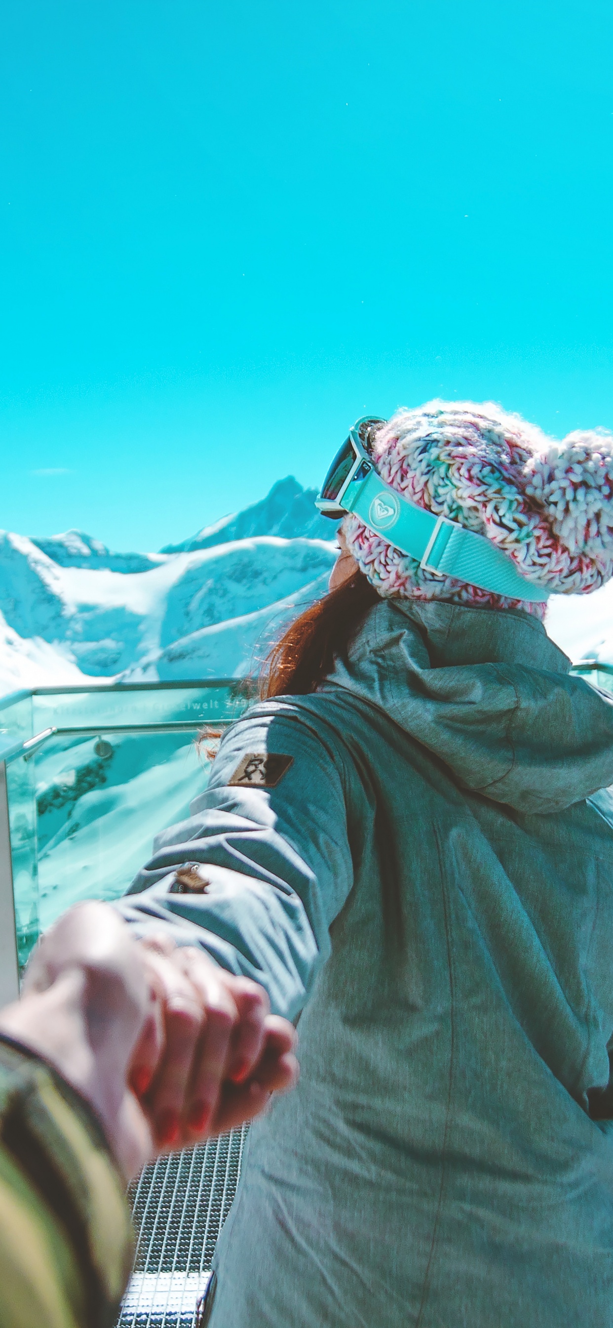 Обои гора, вода, туризм, снег, досуг в разрешении 1242x2688