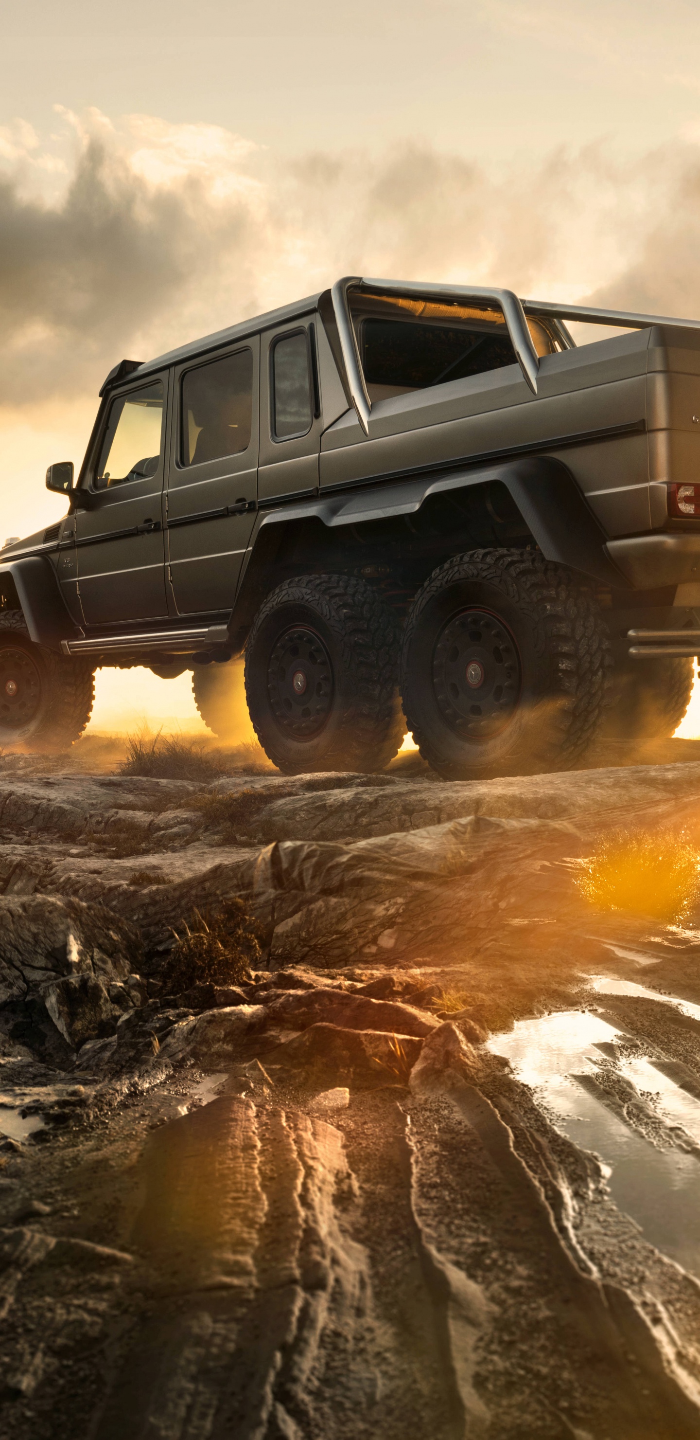 Обои Мерседес модели G63 АМГ, Брабус, авто, Мерседес-Бенц g63 АМГ 6х6, Офф-роуд в разрешении 1440x2960