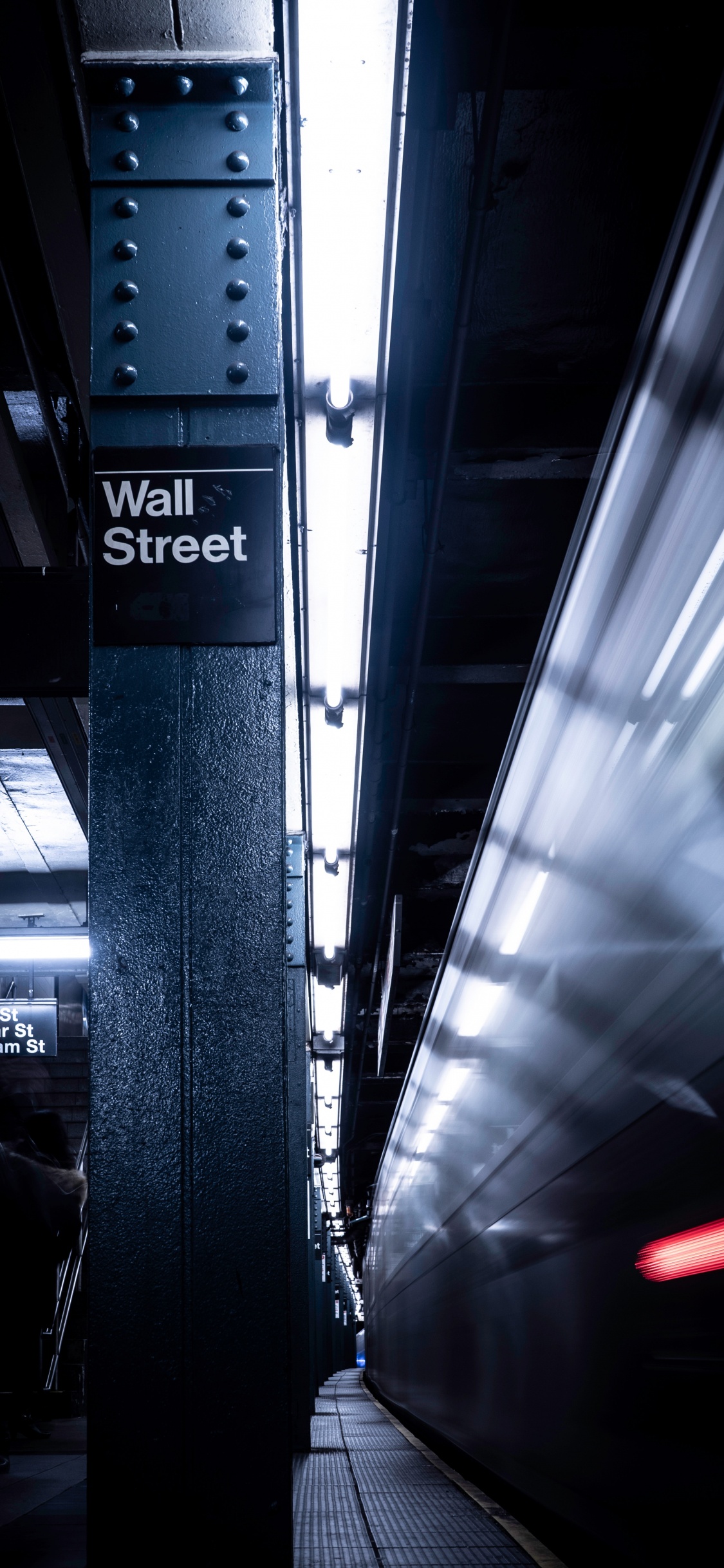 Обои Уолл стрит, свет, транспорт, снимок, ночь в разрешении 1125x2436