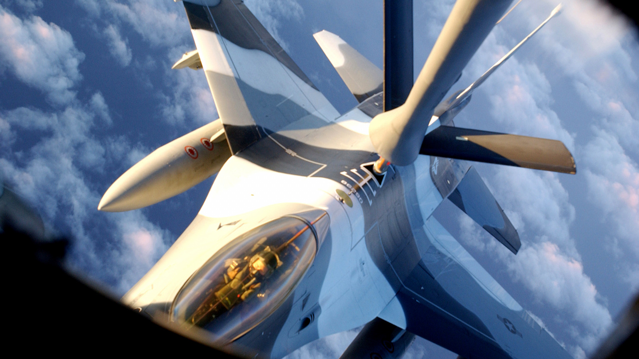 Обои самолеты, пропеллер, самолет, аэрокосмическая техника, авиационный двигатель в разрешении 1280x720