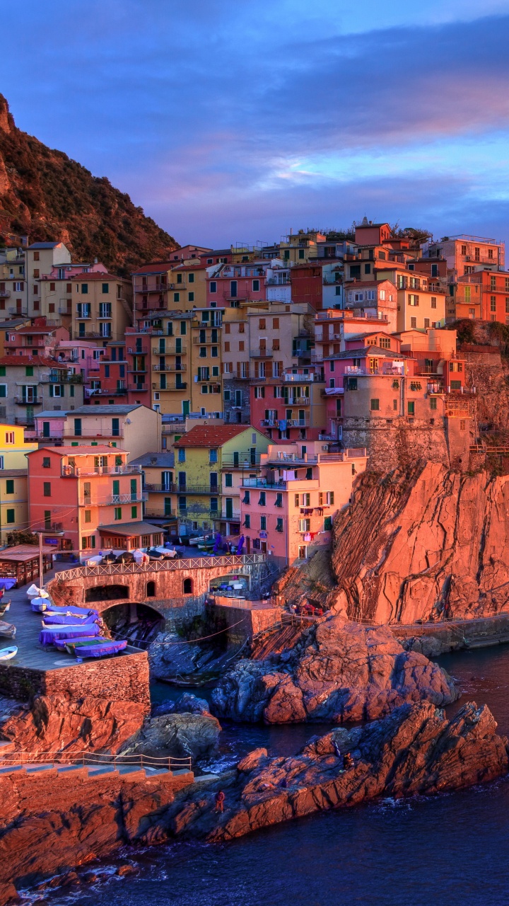 Обои Отель Casa Марселла Чинкве-Терре, побережье, обрыв, море, рок в разрешении 720x1280