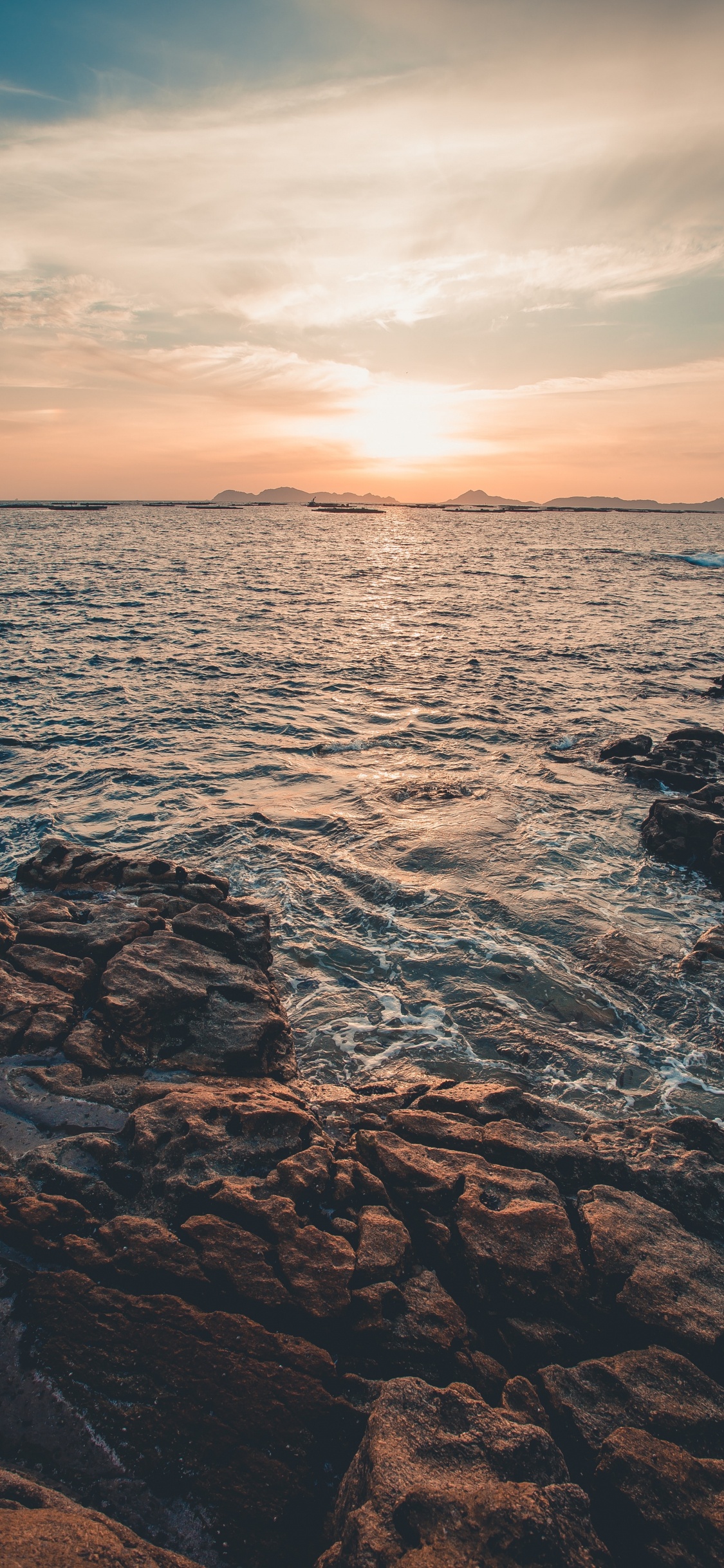 Обои послесвечение, море, облако, вода, атмосфера в разрешении 1125x2436