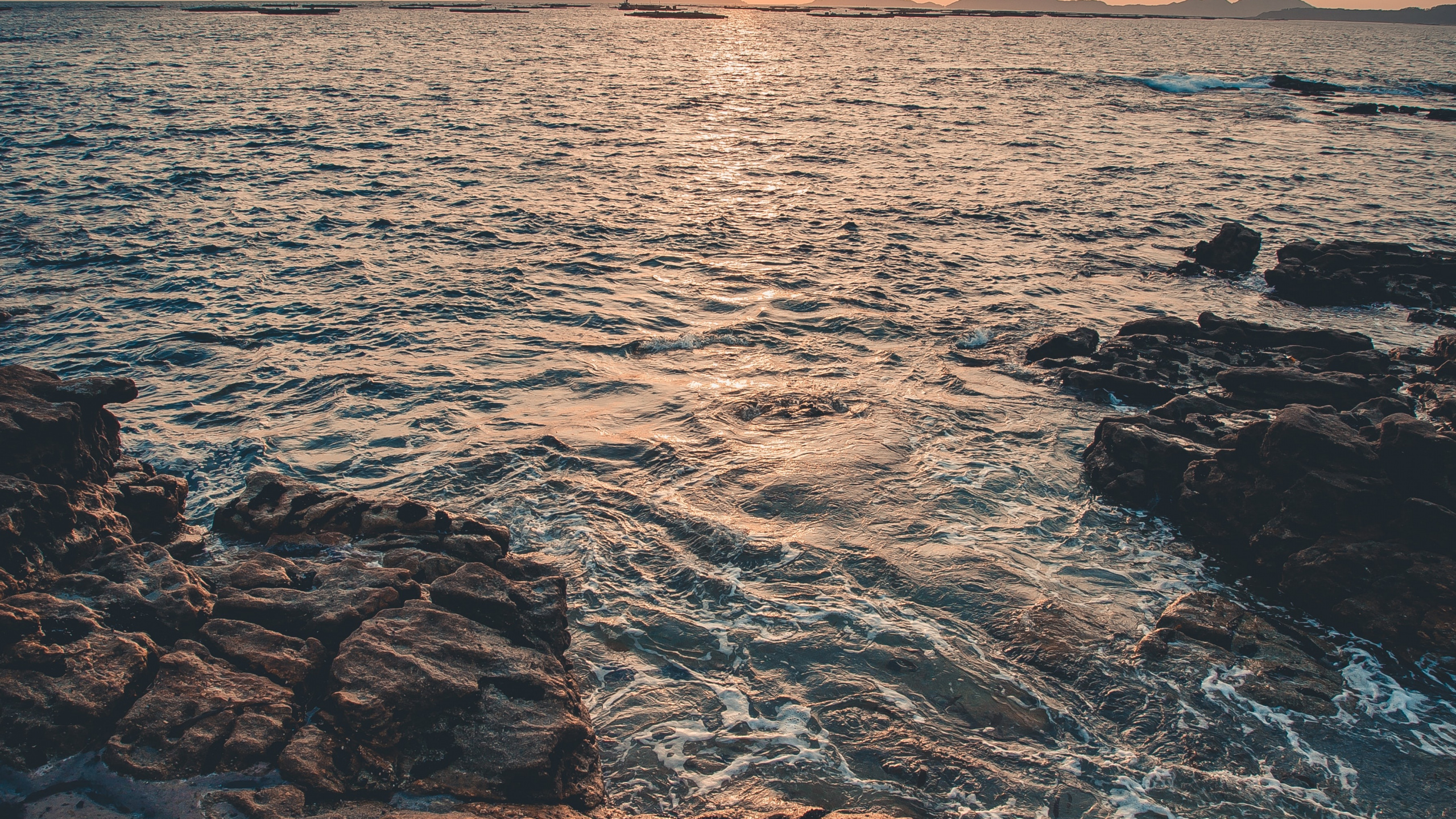 Обои послесвечение, море, облако, вода, атмосфера в разрешении 2560x1440