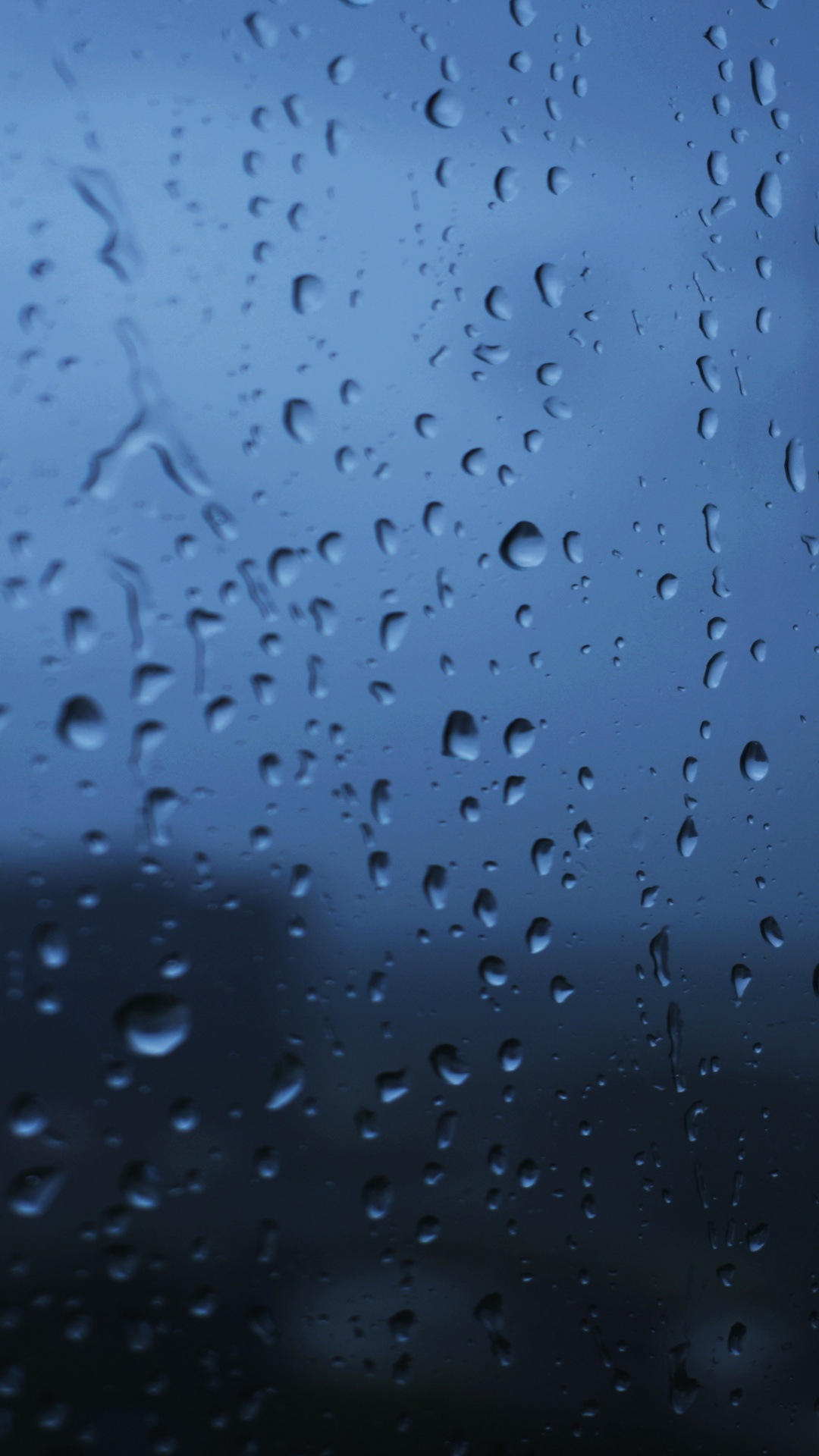 Обои падение, дождь, стекло, синий, вода в разрешении 1080x1920