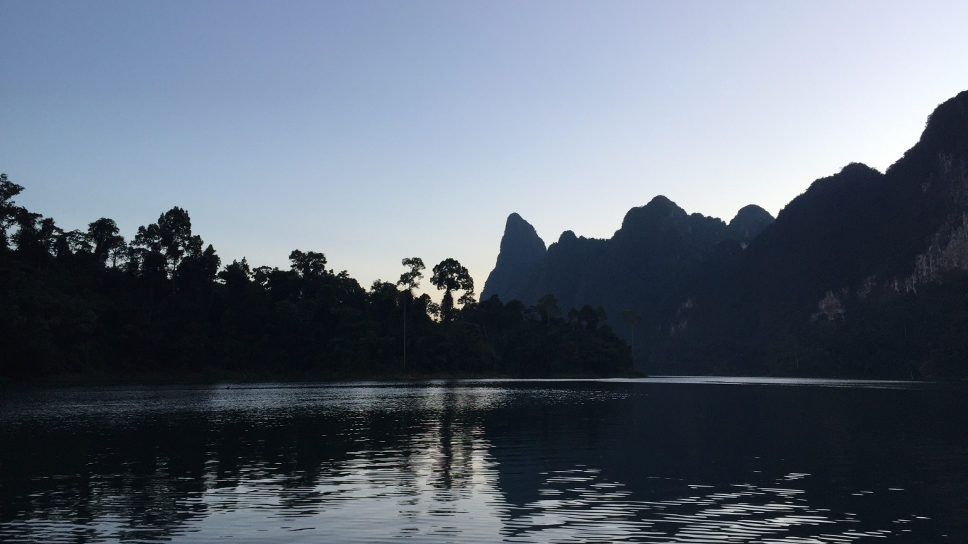 Обои отражение, природа, окружающая среда, природный ландшафт, гидроресурсы в разрешении 1366x768