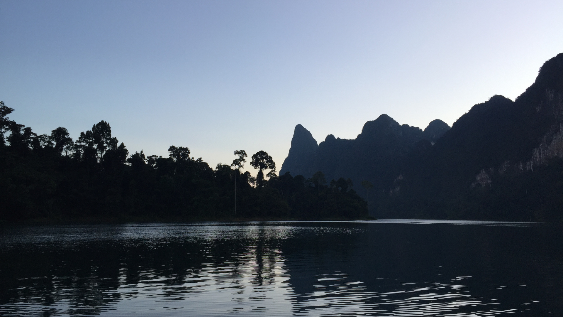 Обои отражение, природа, окружающая среда, природный ландшафт, гидроресурсы в разрешении 1920x1080