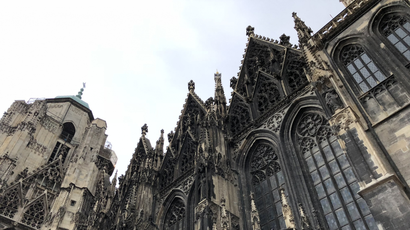 Обои Собор Святого Стефана, архитектура, фасад, готическая архитектура, средневековая архитектура в разрешении 1366x768